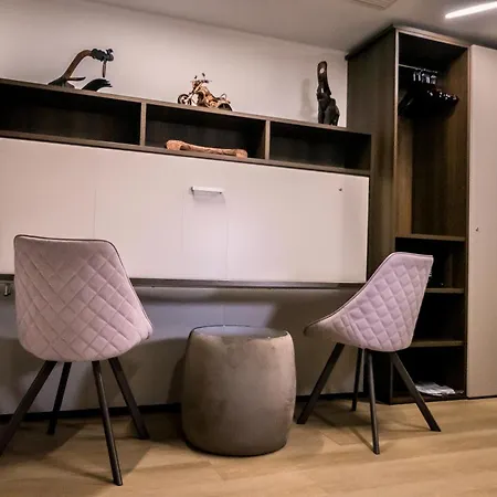 Arcadian Suite&rooms Pensión